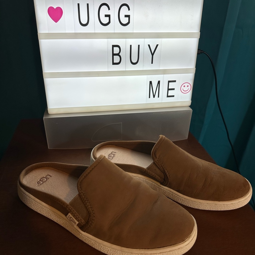 UGG slides.  Like new.  8.5.  Beautiful brown